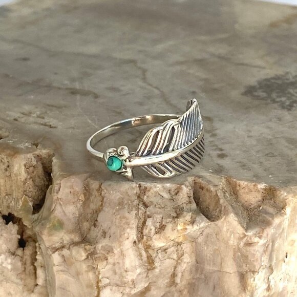 Sterling Silver 925 Dainty Round Turquoise Cabochon Feather Band Ring Size 4.75 - Picture 8 of 16